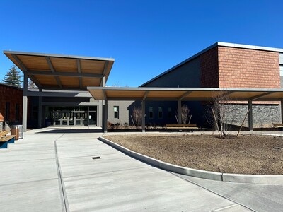 Pine Hill Elementary School  Goes Gold  with LEED Certification